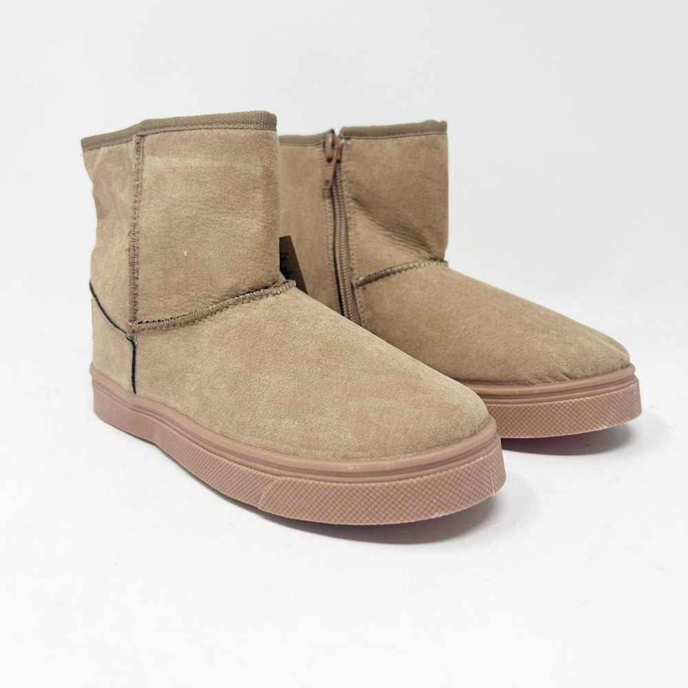 oomphies Girls Size 2 Faux Suede Bootie